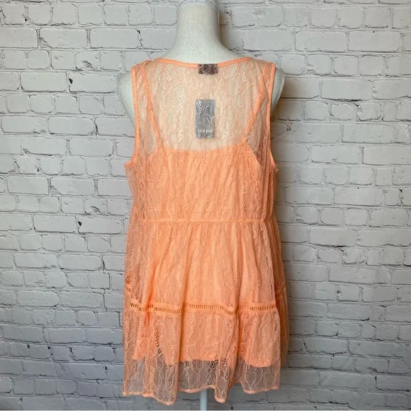 Torrid NWT Coral Tiered Lace Top 2X - Picture 5 of 7